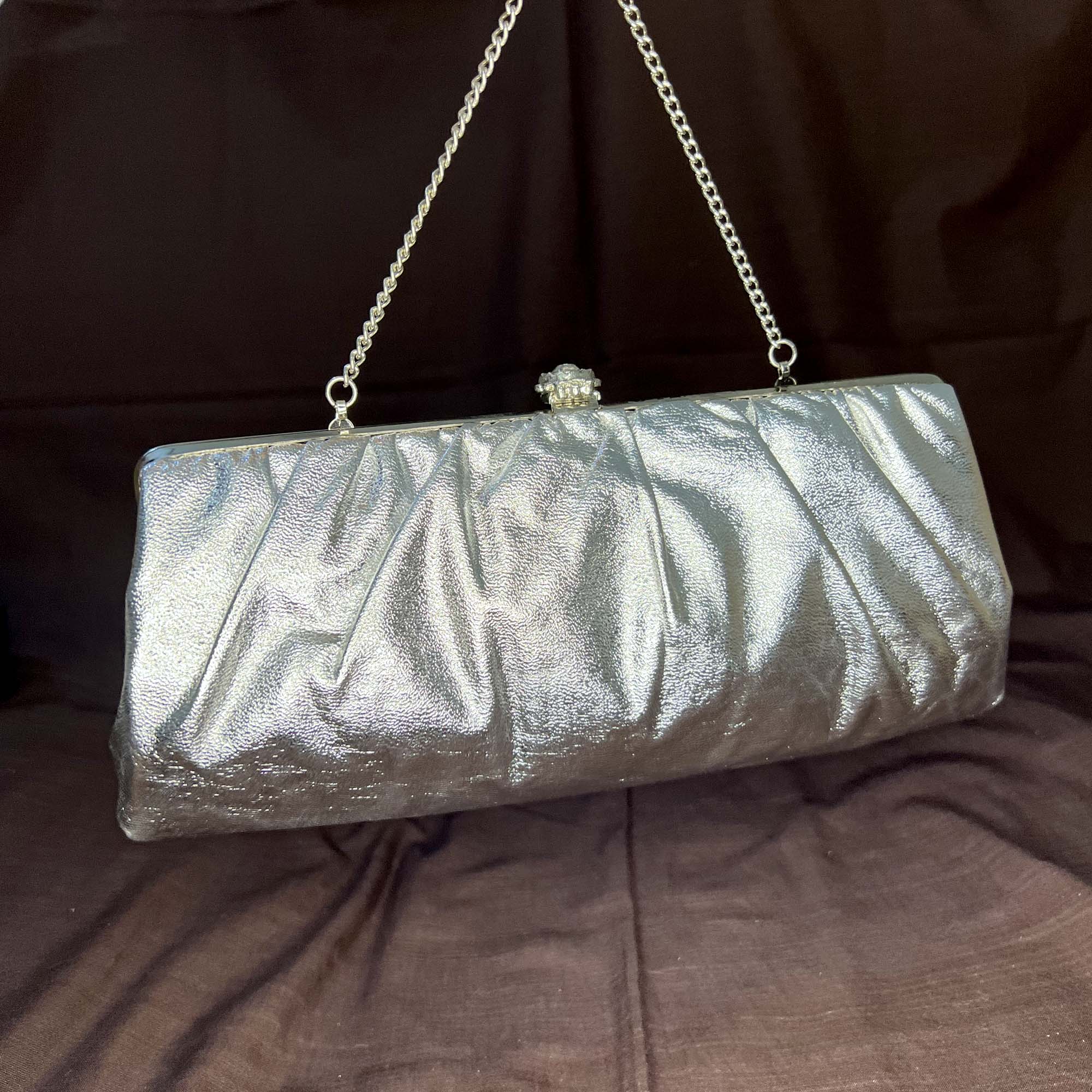 Stylish Silver party clutch
